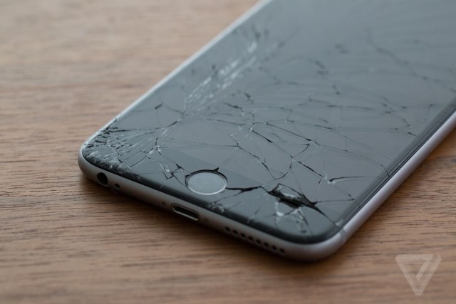 Vỡ màn hình iPhone dẫn đến loạn cảm ứng: Cách xử lý nhanh